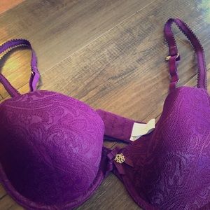 Jessica Simpson bra and underwear